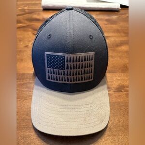 Columbia L/XL hat